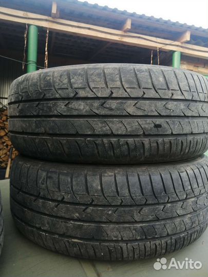 Toyo Tranpath MPZ 215/60 R16