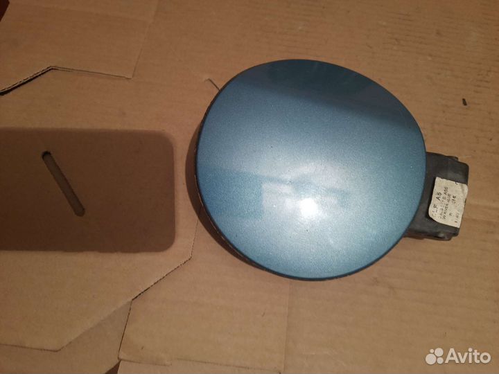 Лючок бензобака VW гольф 5