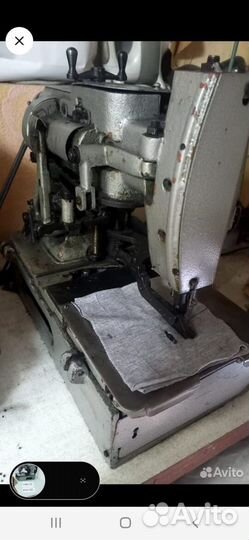 Петельная швейная машина