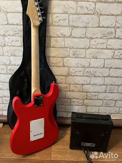 Электра гитара с комбо уселителем