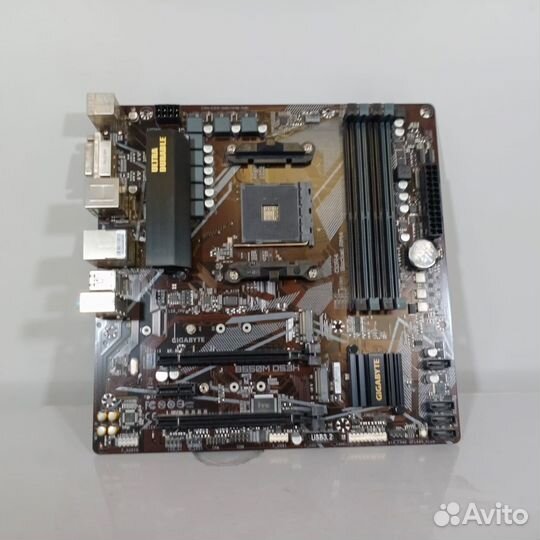 Материнская плата Gigabyte B550M DS3H