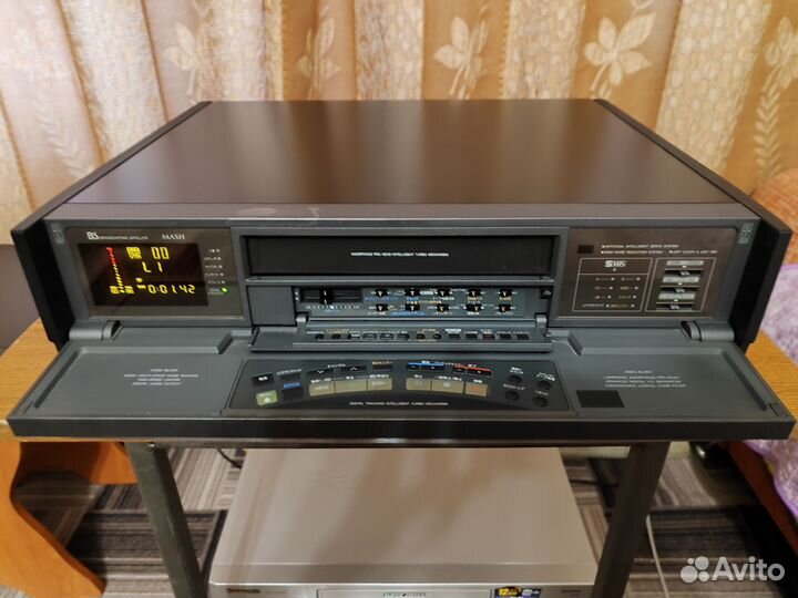 Видеомагнитофон S VHS HI-FI Panasonic NV-BS 900