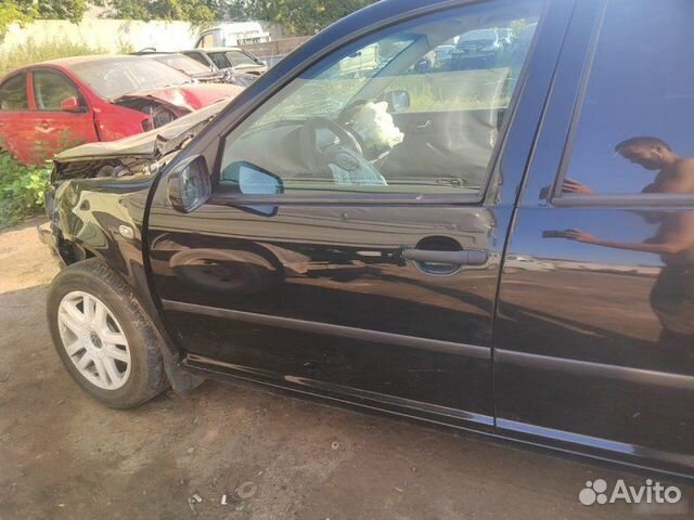 Дверь передняя левая Volkswagen Jetta 2.0