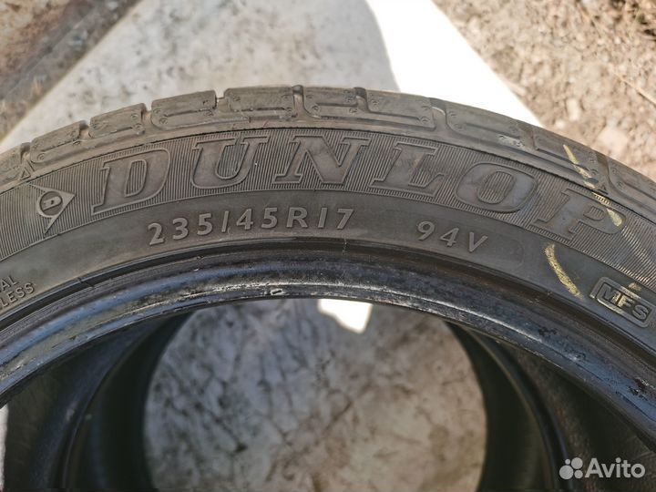 Dunlop SP Sport 01 235/45 R17 94V