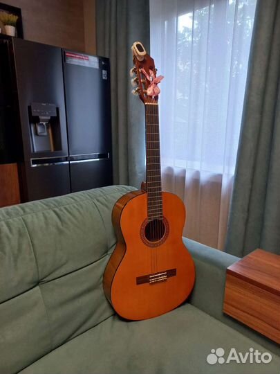 Акустическая гитара yamaha Cs40