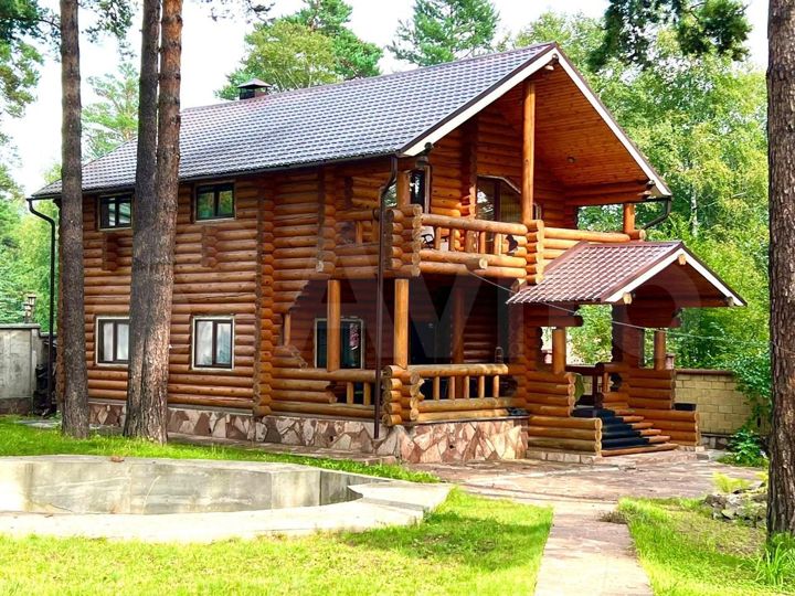 Дом 199 м² на участке 27 сот.