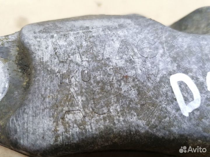 Кронштейн кпп Volkswagen Passat B6