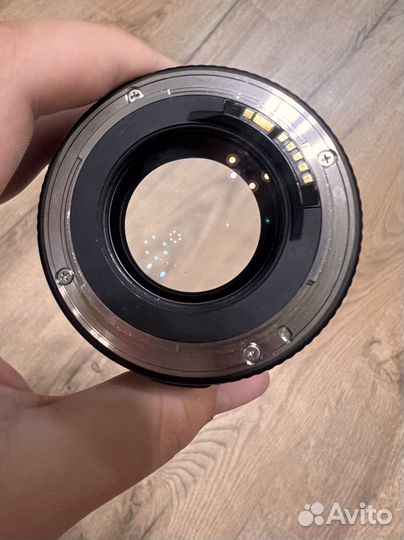 Canon EF 85mm F 1.8 usm