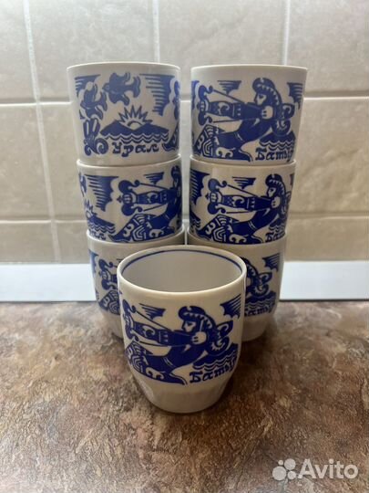 Чашки чайные и молочники