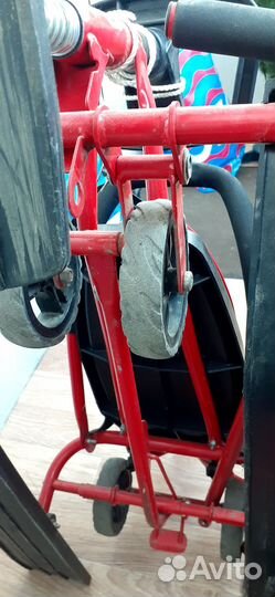 Снегокат с ручкой и колесами