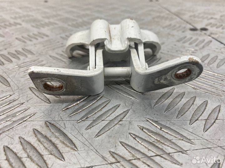 Б/У петля двери задний правый Opel Astra J P10