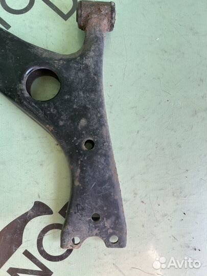 Рычаг передний правый toyota rav 4 xa20