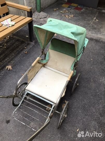 Прогулочная коляска