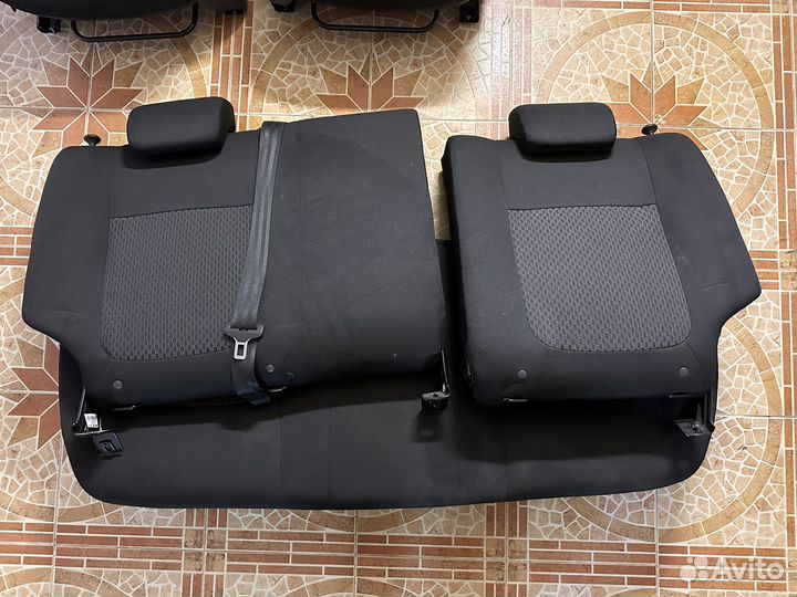 Правая задняя спинка сидения на весту