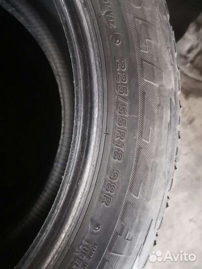 Bridgestone Blizzak DM-V1 225/55 R18 98R