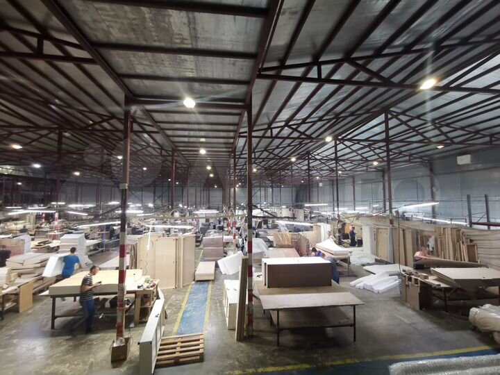 Свободного назначения, 2500 м²