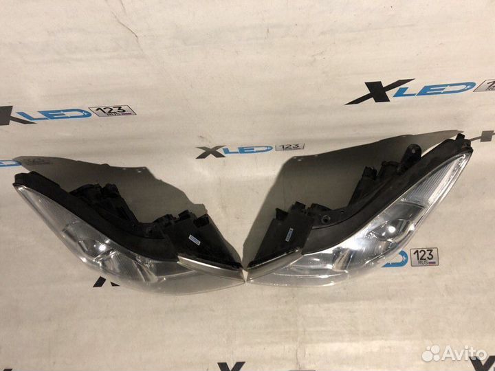 Фара правая левая Hyundai ix55 ксенон