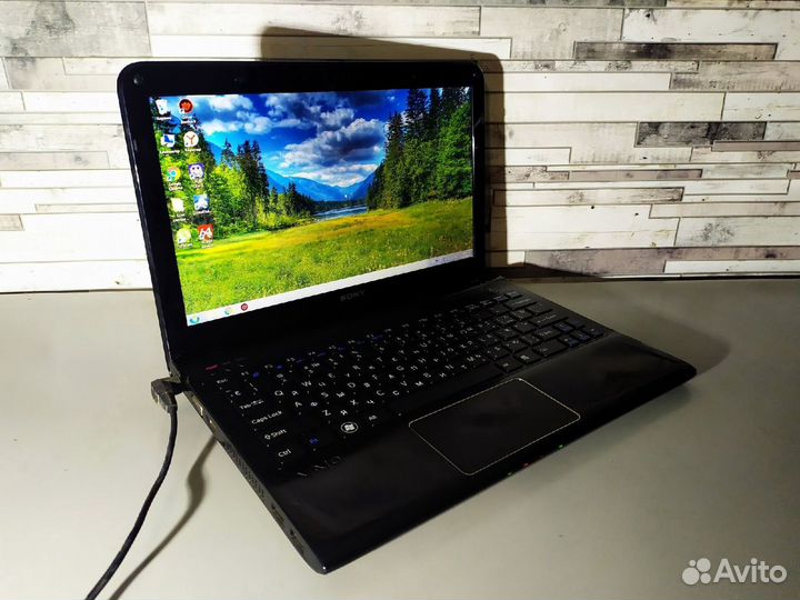 Sony vaio Sve1112M1RB - 2 Ядра \ 3 Озу \ 320 HDD