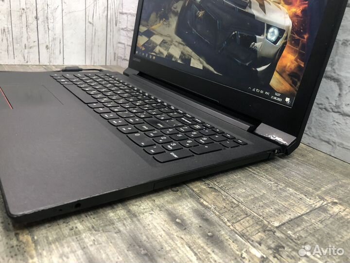Игровой ноутбук Lenovo i5/12 озу/ 2 видеокарты