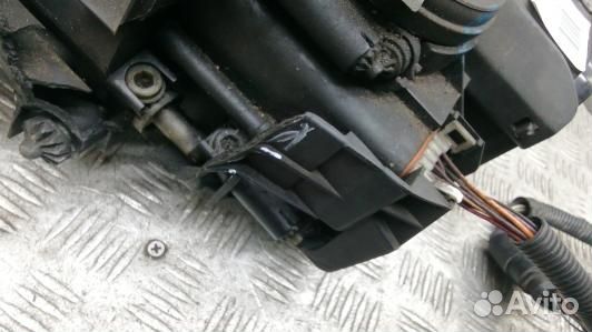 Фара правая volkswagen touareg 7L (UML12MR01)