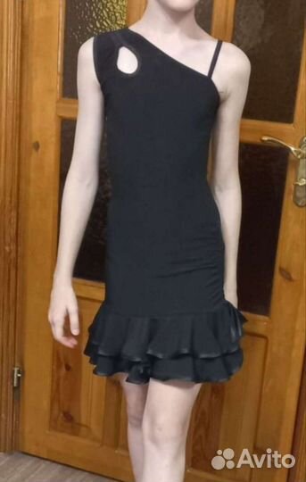 Купальник боди наколенники платье топ шорты