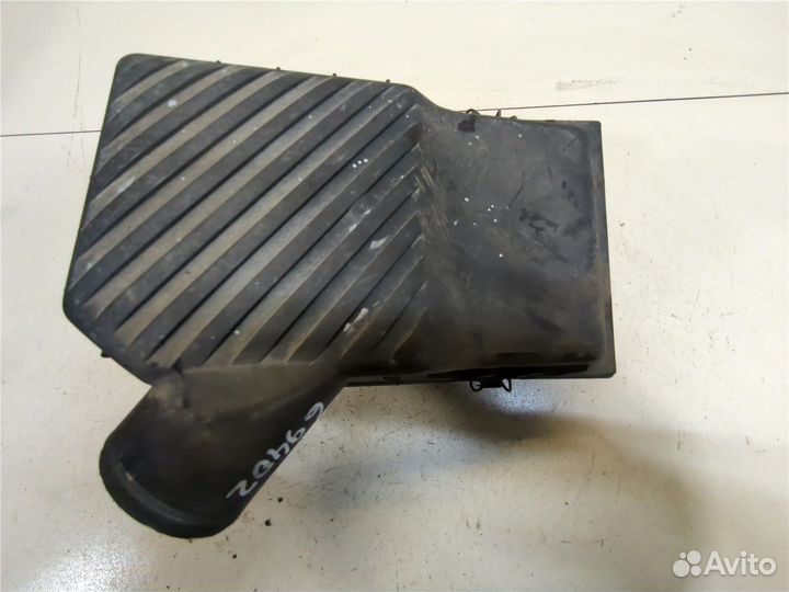 Корпус воздушного фильтра Volkswagen Passat 3, 198