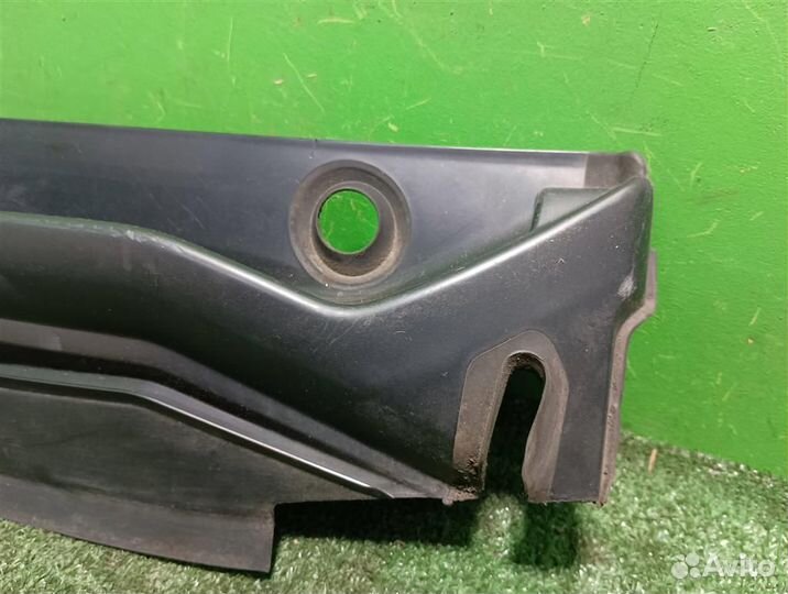 Решетка стеклоочистителей левая Citroen C4 Picass