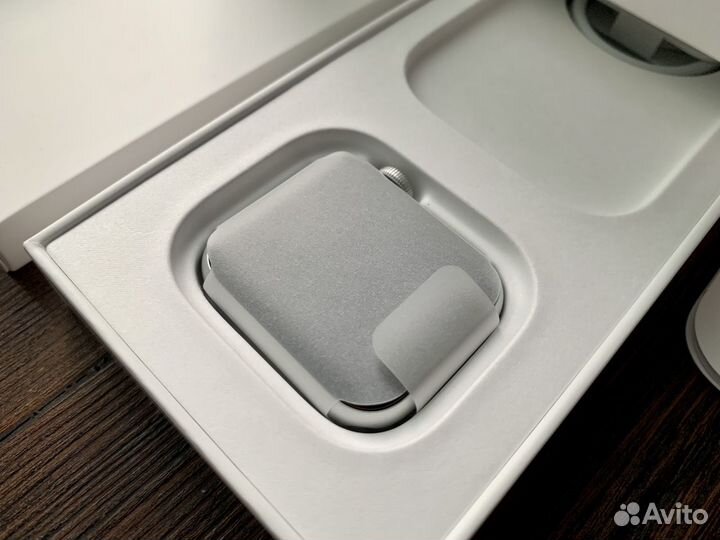 Apple Watch SE 40 (Blue Sport)