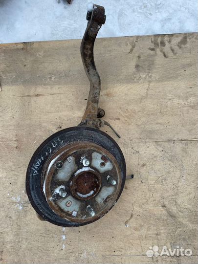 Соната 5 тагаз кулак задний правый