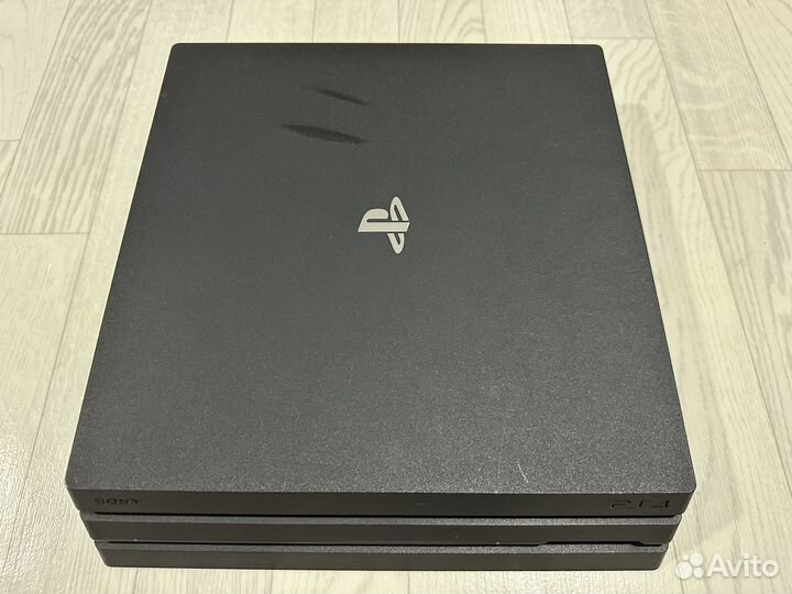 Sony PlayStation 4 pro 1tb