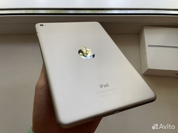iPad mini 4 128gb отл состояние комплект