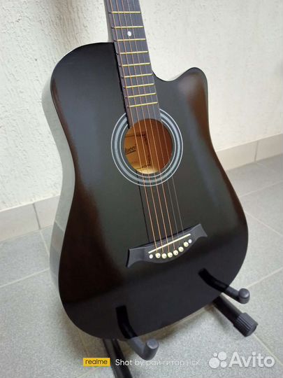 Гитара акустическая