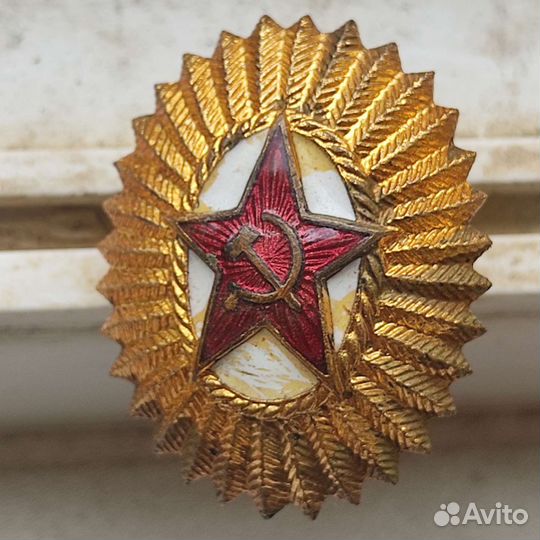 Значки, жетоны и кокарды редкие