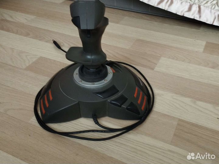 Джойстик Thrustmaster T-Flight Stick X