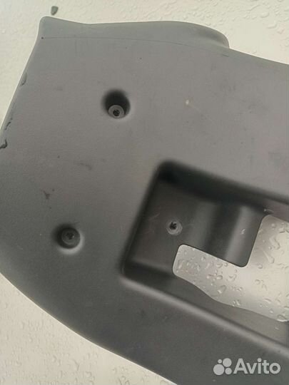 Под Рулевой кожух Renault Logan 2