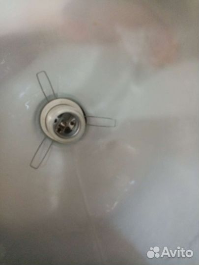 Светильник потолрчный