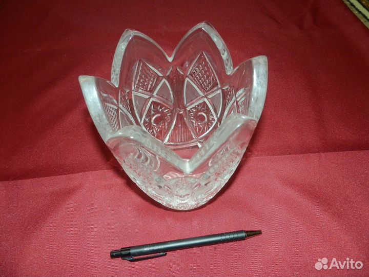 Конфетница хрустальная