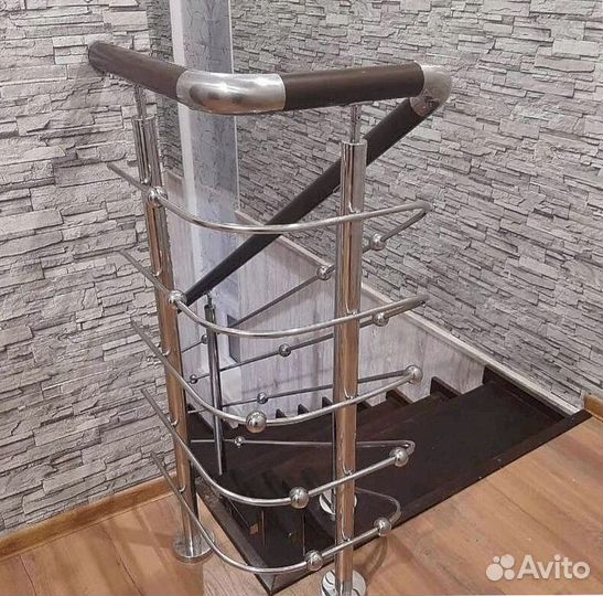 Ограждения, перила лестниц