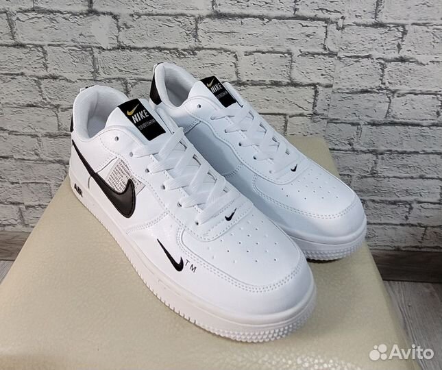 Кроссовки nike air force1. 42,43,44. Маломерки