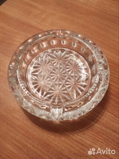 Хрустальная пепельница