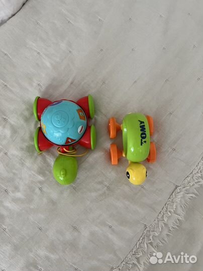 Каталки tomy и fisher price