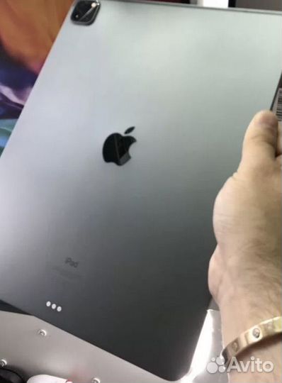 iPad Pro 12.9 2022 2tb Silver Wifi Новый