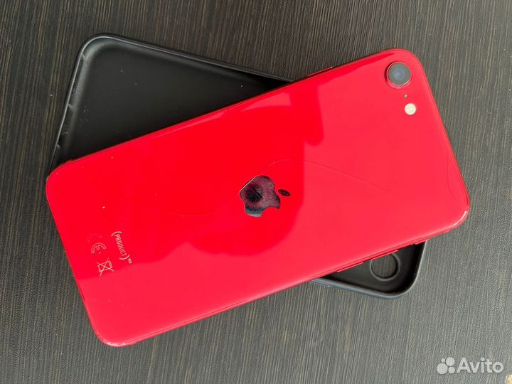 Телефон iPhone SE 2020