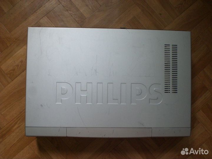 Видеомагнитофон Philips vr805/58