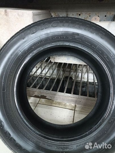 Yokohama Geolandar G033 215/70 R16