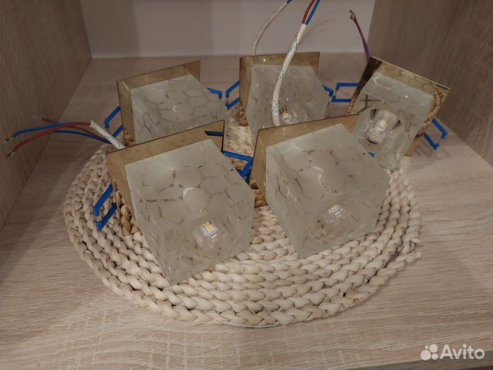 Споты потолочные
