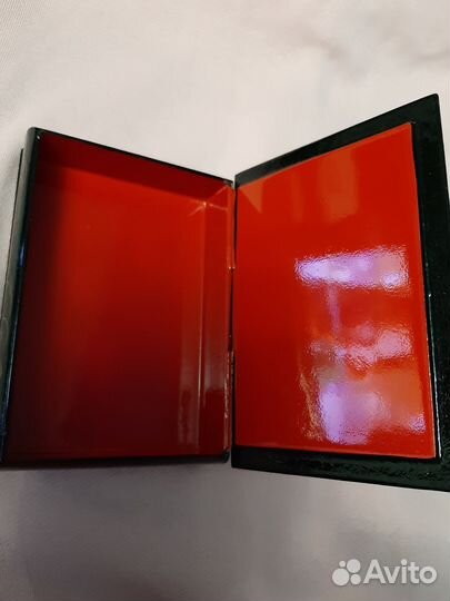 Шкатулка для украшений лаковая