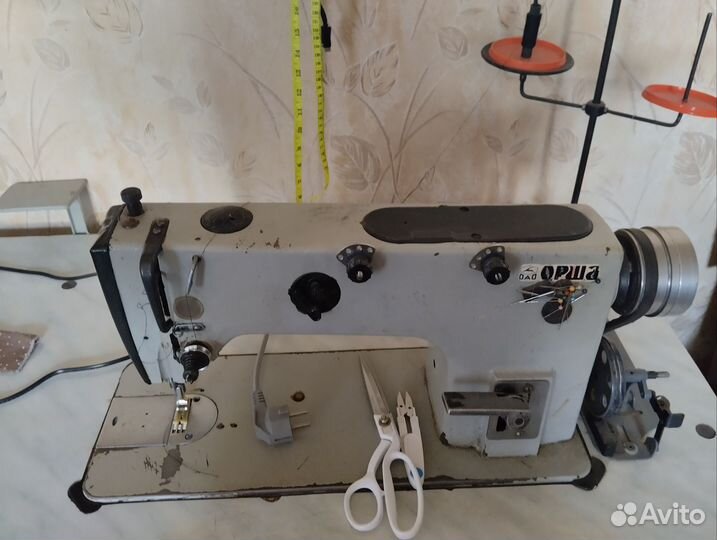 Промышленная швейная машина