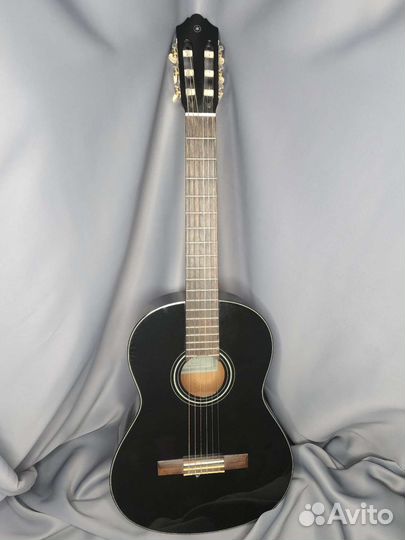 Классическая гитара Yamaha C40