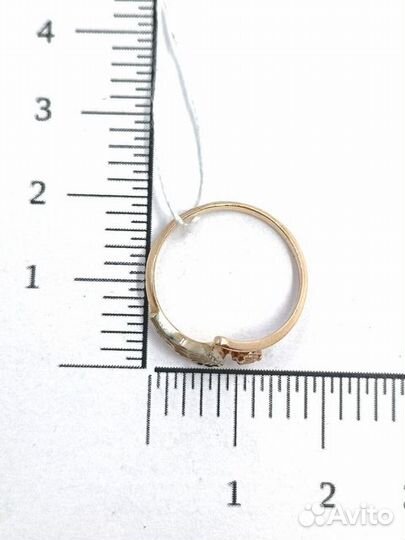 Золотое кольцо с камнем 16р